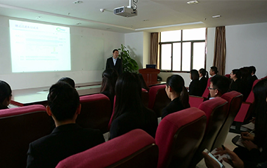 純水一號(hào)會(huì)議室