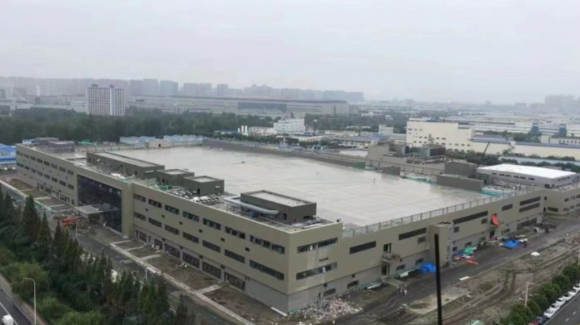 京東方成都車載顯示項目已投產(chǎn),純水一號為其定制的超純水系統(tǒng)及回用水系統(tǒng)順利投入運(yùn)行。